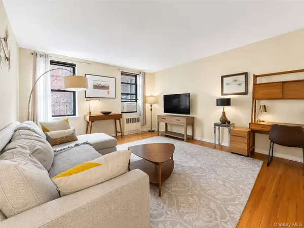 302 96th ST #4G, Brooklyn, NY 11209