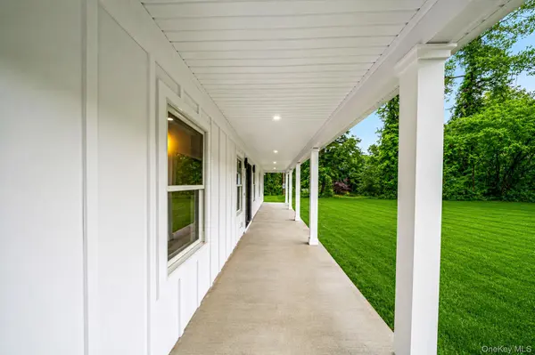 2 Vernooy DR, Wawarsing, NY 12489