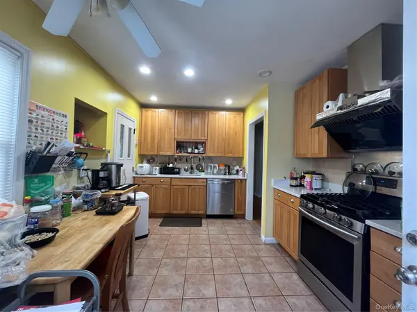 8622 251st ST, Bellerose, NY 11426