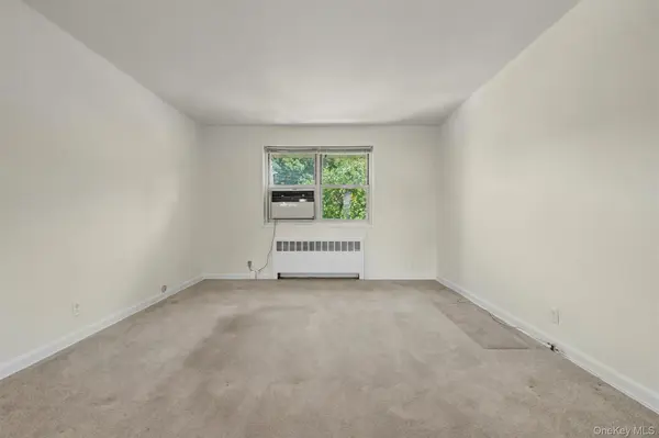 20 Dehaven DR #2E, Yonkers, NY 10703