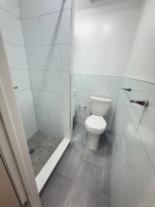 134-05 Dahlia AVE #1Fl, Flushing, NY 11355
