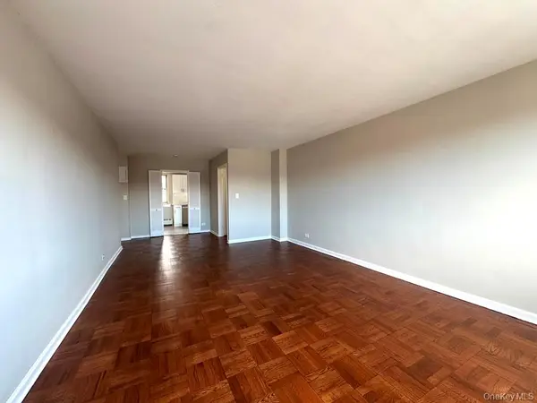 8900 170th ST #7D, Jamaica, NY 11432