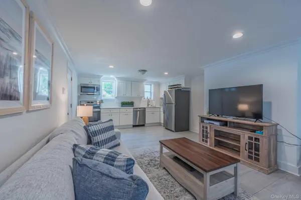 1215 W Park AVE, East Atlantic Beach, NY 11561