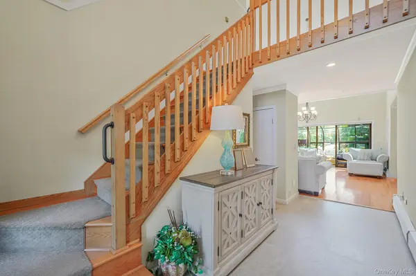 29 Seacove LN, South Jamesport, NY 11901