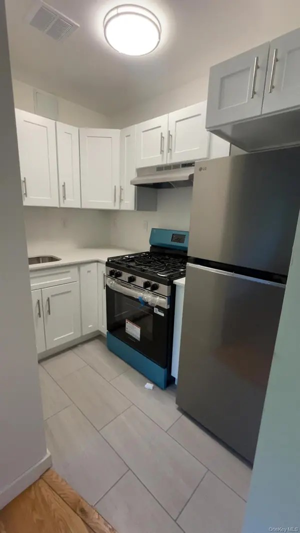 671 Bronx River RD #LG, Yonkers, NY 10704