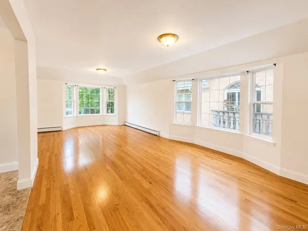 14925 15th DR #2nd fl, Whitestone, NY 11357