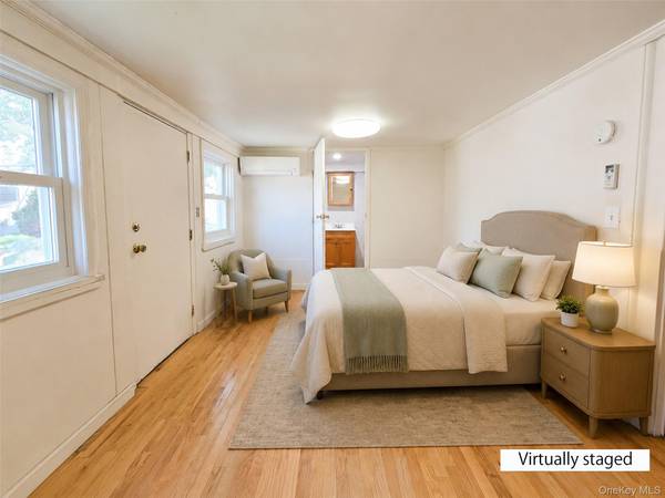 256-15 Pembroke AVE, Great Neck, NY 11020