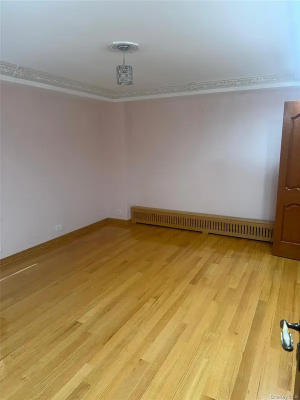 98-05 63rd RD #4k, Rego Park, NY 11374