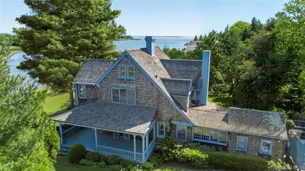 15 Little Cobb RD, Water Mill, NY 11976