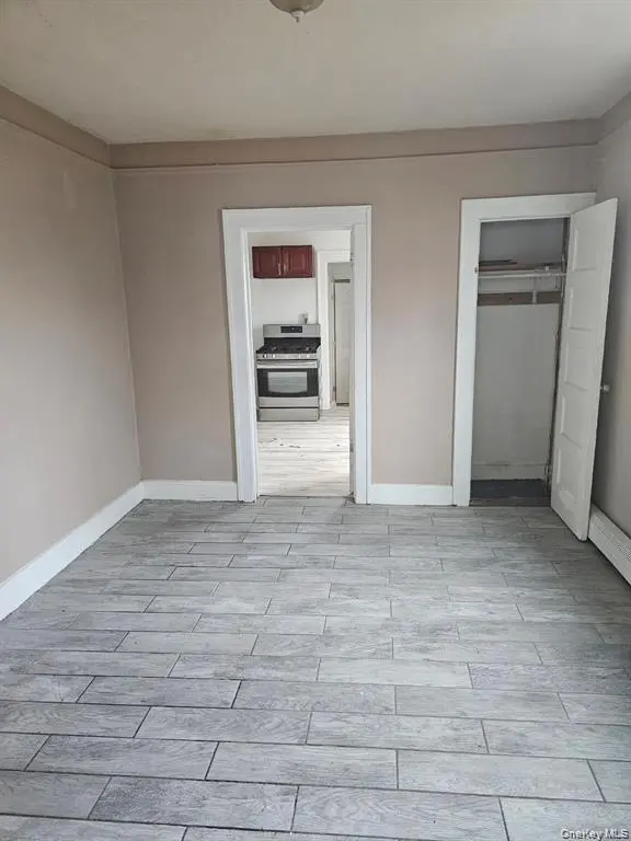 286 Yale ST, Hempstead, NY 11550