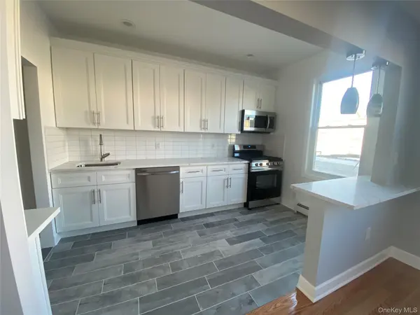 71-27 69th ST, Ridgewood, NY 11385