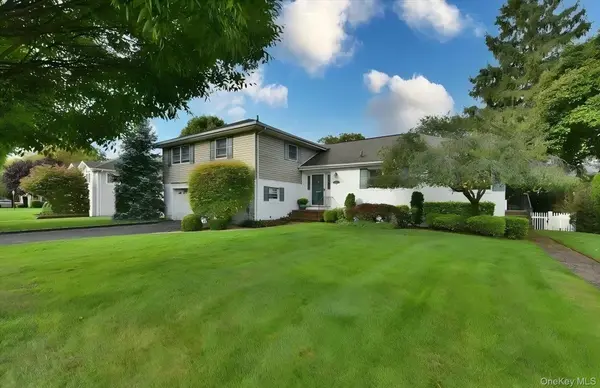 136 Lee RD, Garden City, NY 11530