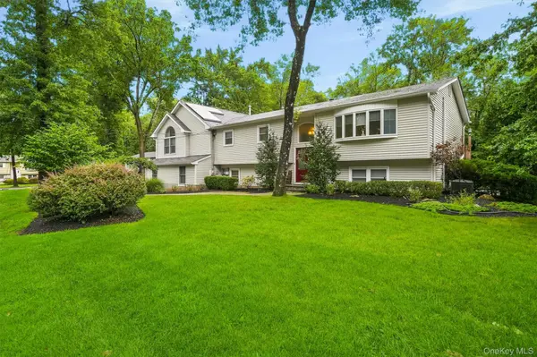 12 Brentwood DR, New City, NY 10956