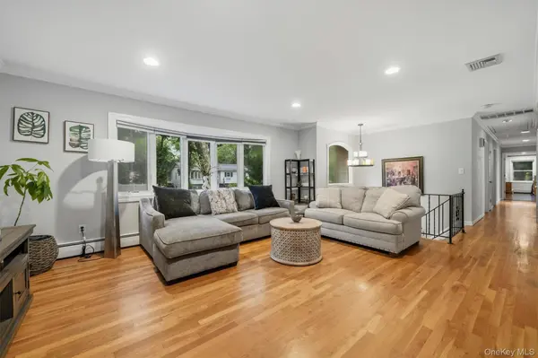 12 Brentwood DR, New City, NY 10956