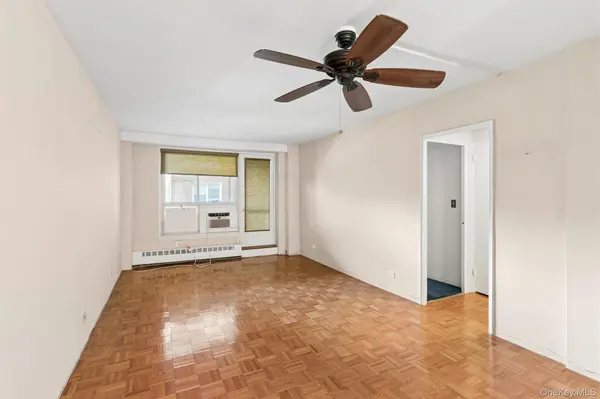 97-37 63rd RD #6F, Rego Park, NY 11374