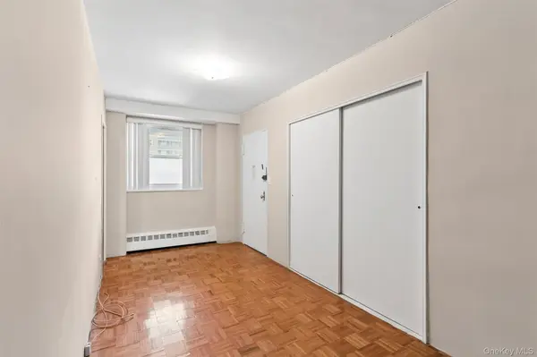 97-37 63rd RD #6F, Rego Park, NY 11374