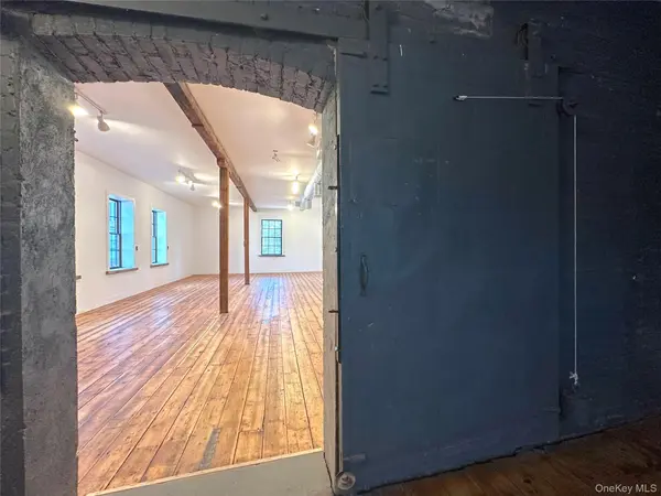 46 Chambers ST #2R, Newburgh, NY 12550