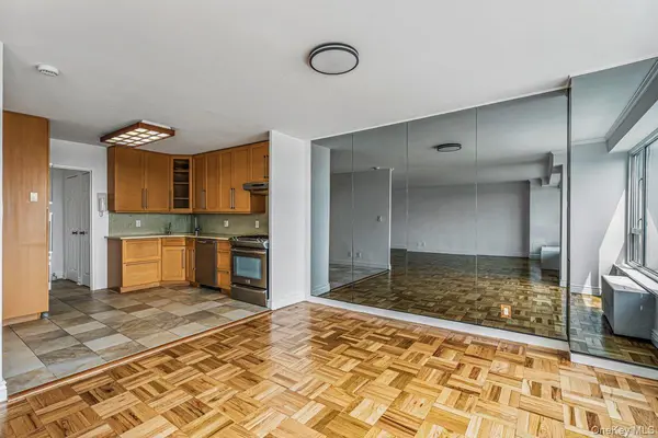 166-25 Powells Cove BLVD #18C, Beechhurst, NY 11357
