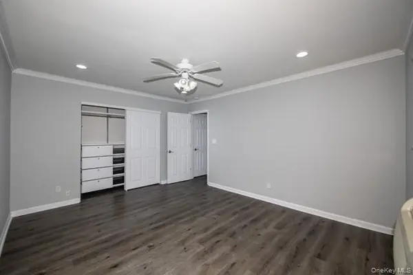 93 Friendly CT #FC93, Babylon, NY 11704