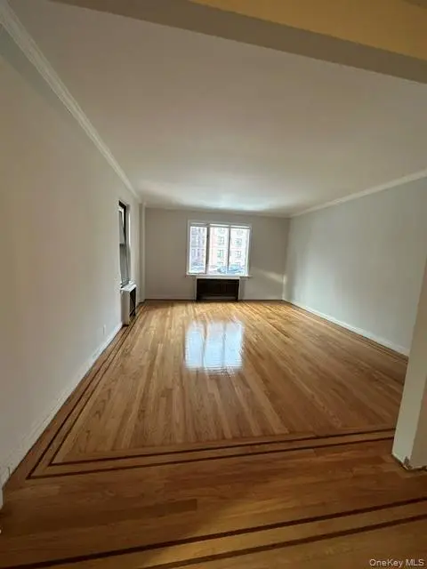 1038 Esplanade AVE, Bronx, NY 10461