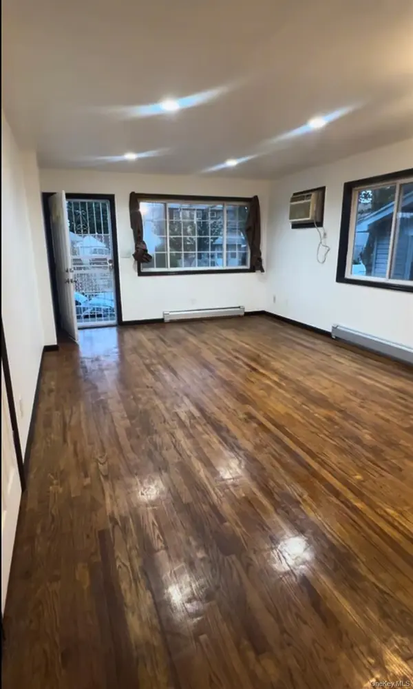 119-18 178th PL #1st Floor, Jamaica, NY 11434