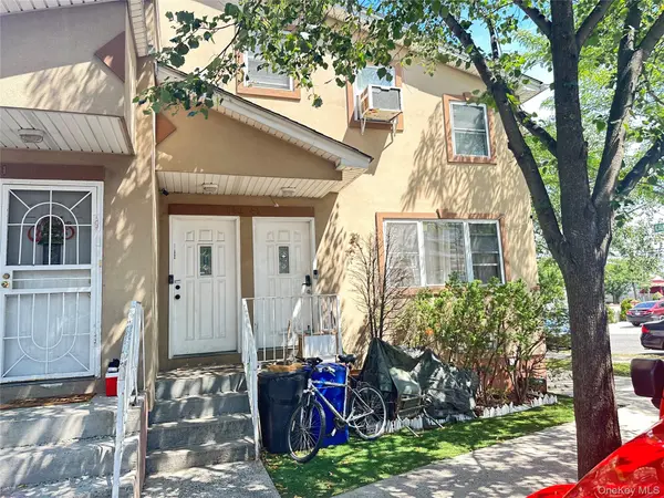 14045 Charles LN, Springfield Gardens, NY 11413