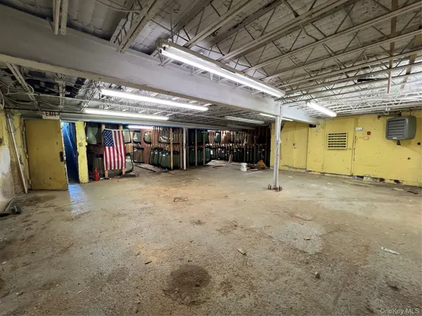 194 Main ST #LL, Port Washington, NY 11050