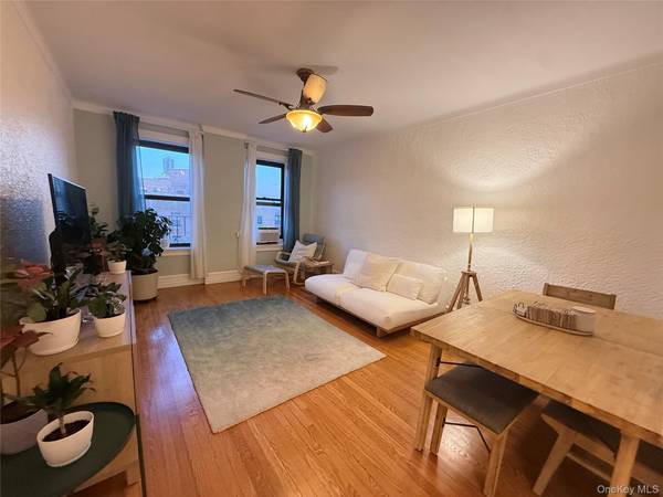 8384 116th ST #6B, Richmond Hill, NY 11418