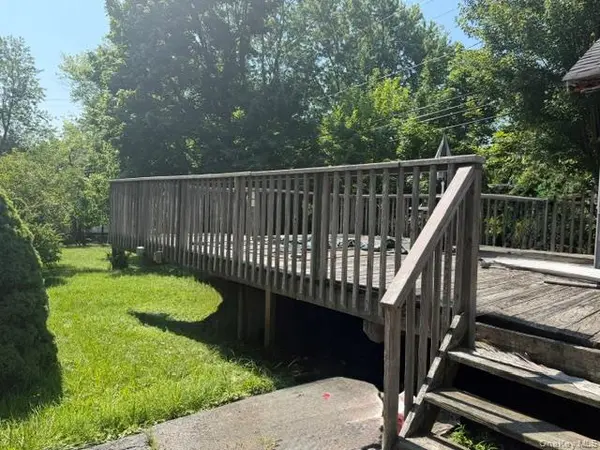 102 Hillcrest AVE, Monroe, NY 10950