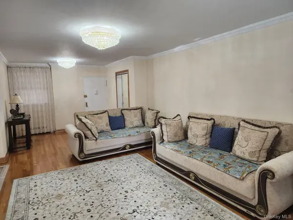 61-25 98th ST #6E, Rego Park, NY 11374