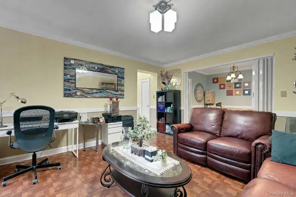 39-45 51St #5C, Woodside, NY 11377