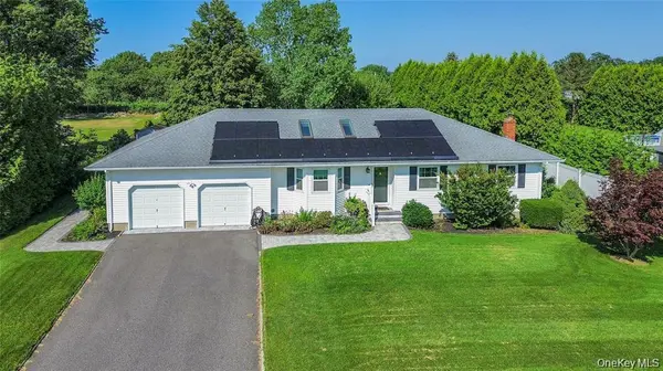 124 Donna DR, Baiting Hollow, NY 11933