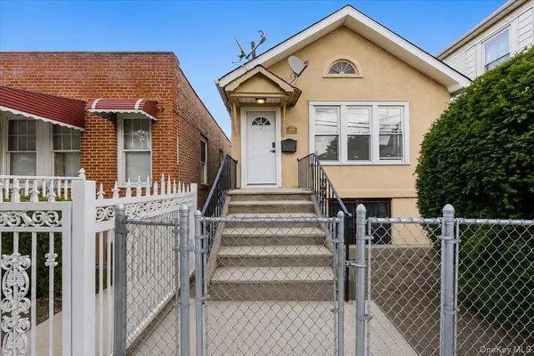 3038 Tiemann AVE, Bronx, NY 10469