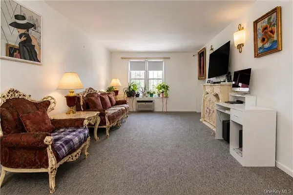 84-39 153rd AVE #6B, Howard Beach, NY 11414