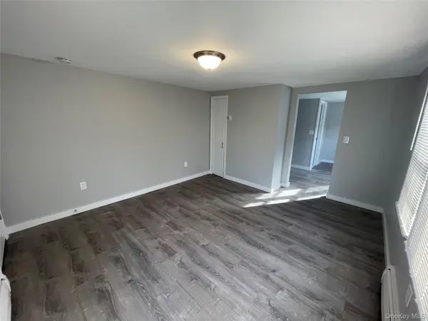 21 Collegeview AVE #21-4, Poughkeepsie, NY 12603