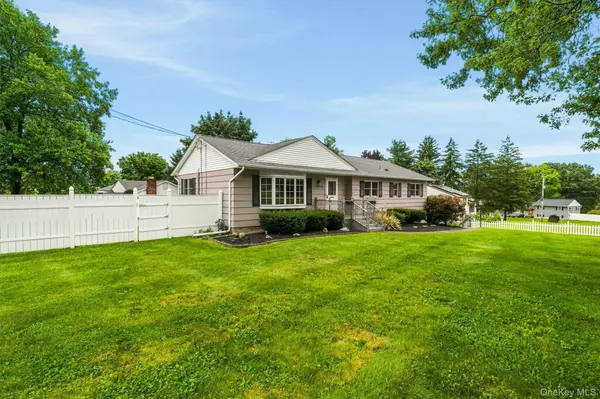 30 Lancer DR, Newburgh, NY 12550
