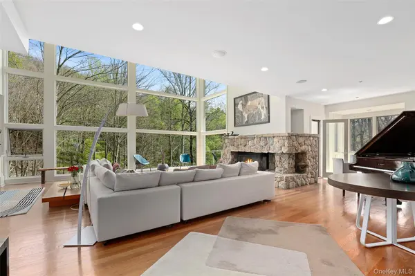 17 Fox Run RD, Pound Ridge, NY 10576