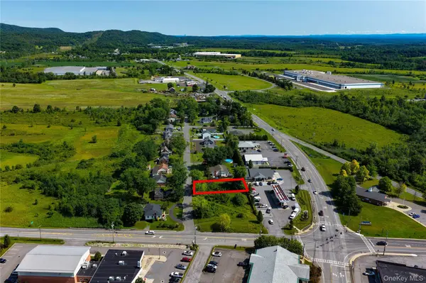 16 Warren AVE, Coxsackie, NY 12192