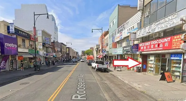 136-87 Roosevelt AVE #1st FL, Flushing, NY 11354