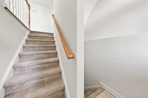 227 Orleans RD #14-6, Newburgh, NY 12550