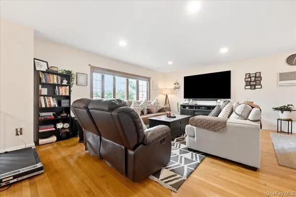 116 Elm ST, Valley Stream, NY 11580