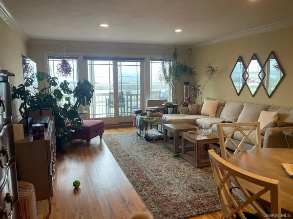 329 W Broadway, Long Beach, NY 11561