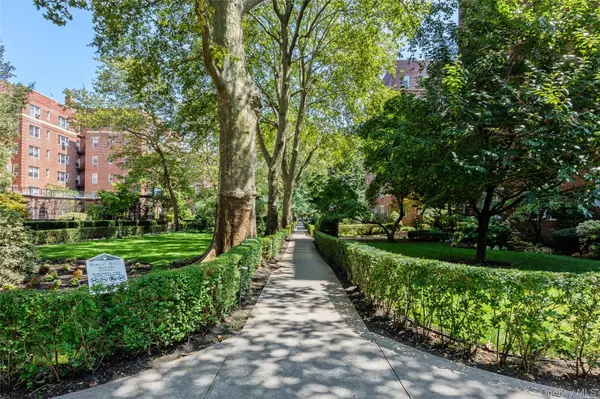 7714 113th ST ##6C, Forest Hills, NY 11375