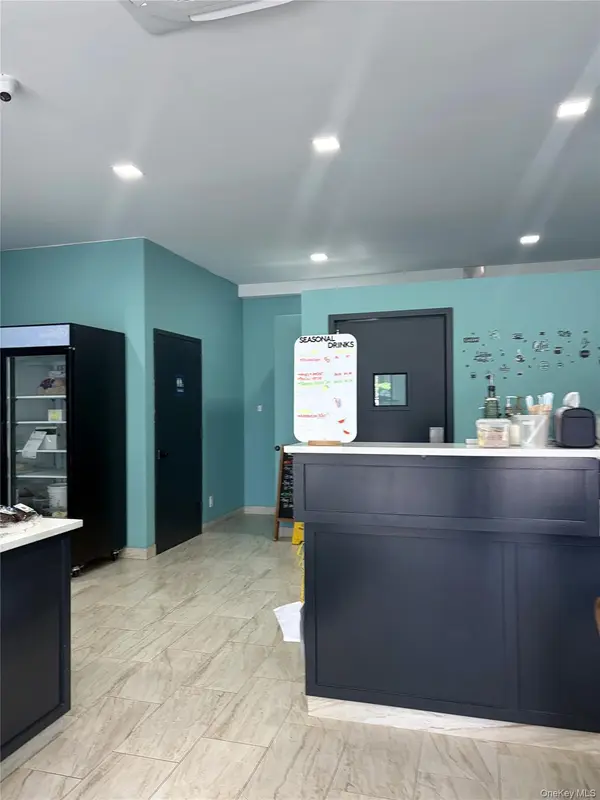 12-11 Jackson AVE, Long Island City, NY 11101