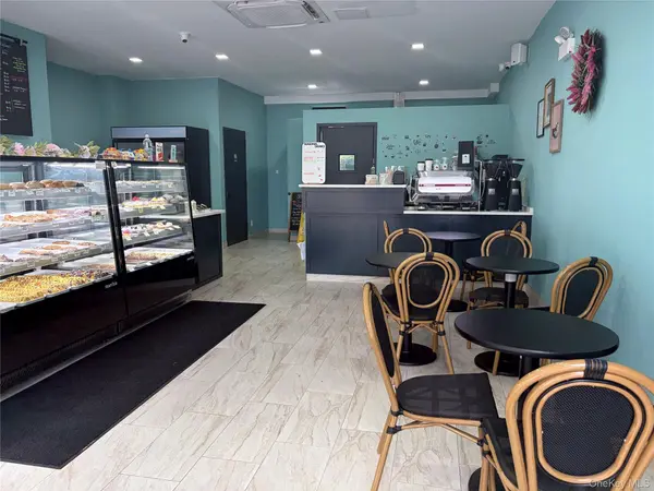 12-11 Jackson AVE, Long Island City, NY 11101