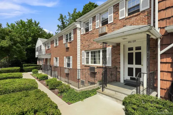 210 Woodland Hills RD #210, White Plains, NY 10603