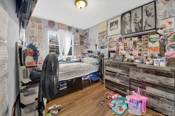 1546 Leland AVE, Bronx, NY 10460