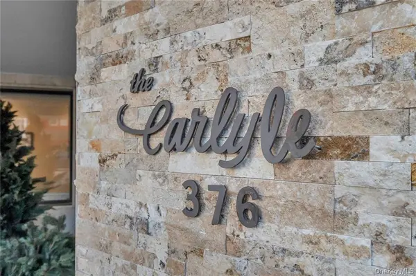376 Central AVE #2N, Lawrence, NY 11559