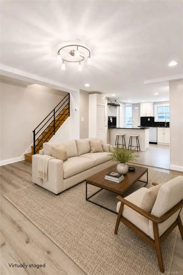 21-31 25th RD, Astoria, NY 11102