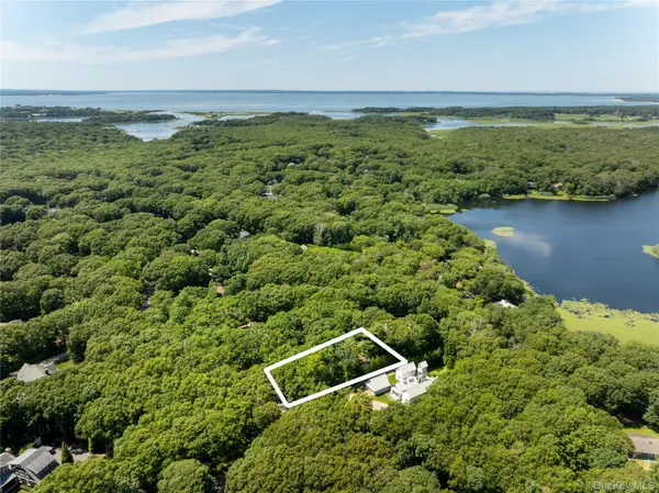 141 W Neck RD, Southampton, NY 11968